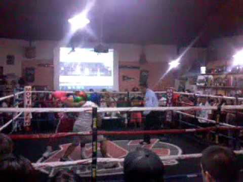 Reno Reyes (Cabezal azul) VS Carlin Torres (Cabezal Rojo)