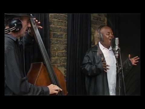 FRANK SINATRA - MACK THE KNIFE (ACOUSTIC JAZZ COVER - TIMOTHY MOLOI)