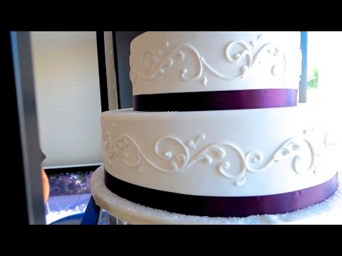 Cake Tasting! [LeeshaVlogs]