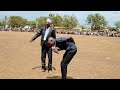 Kwauchungu Gude Gude Amwimbia Baba Yake