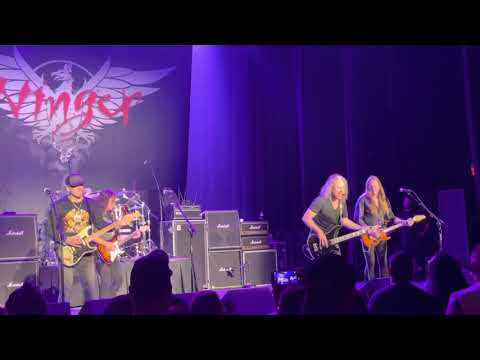 Winger - Seventeen live at Murphy Theatre, Wilmington, OH 7/31/21