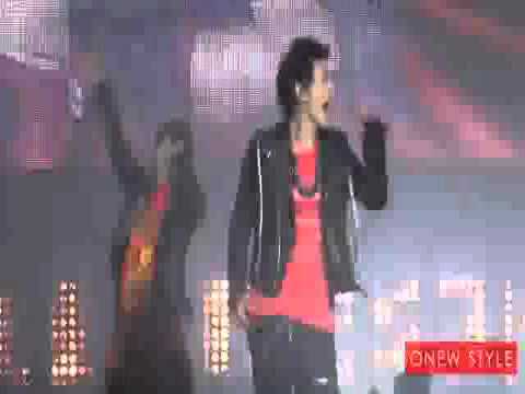 SHINee's Onew - Ready or Not @ SM TOWN LIVE WORLD TOUR in PARIS [110611]