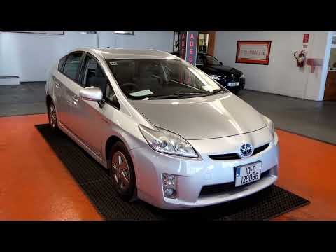 Toyota Prius 1.8 Hybrid Base - Image 2