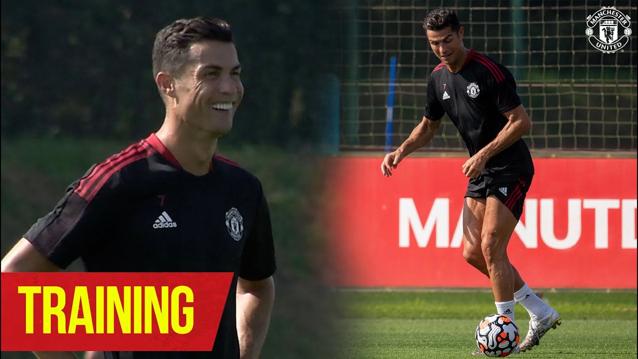 Manchester United: Le premier entraînement de Cristiano sous les couleurs des Red Devils.