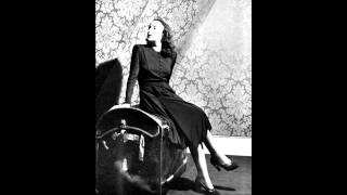 Edith Piaf - On danse sur ma chanson -   1940