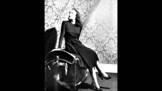 Edith Piaf - On danse sur ma chanson -   1940