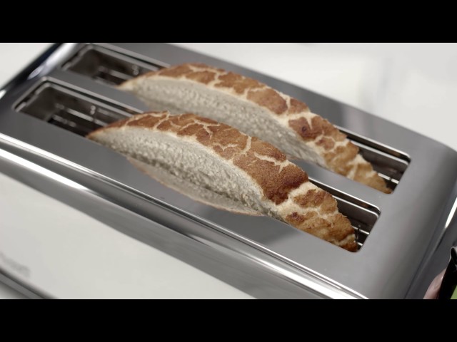 Russell Hobbs Adventure 23610-56 Torradeira 2 Ranhuras Largas 1600W Aço video