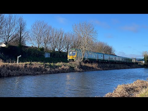 Class 29000 DMU no. 29425 Passes the Royal Canal | 14 Jan 2023