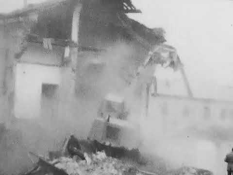 Demolizione Stazione F.S.  Savona Letimbro 1980.