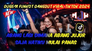 Download lagu DUGEM ABANG LAGI DIMANA X SEGUDANG RINDU X DAHSYATNYA !! FUNKOT DANGDUT VIRAL FULLBASS 2024 mp3