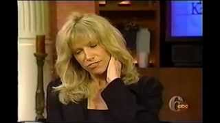 Carly Simon on Regis and Kathy belting WE YOUR DEAREST FRIENDS