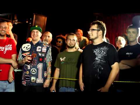 Red Shirt Mike vs Combo