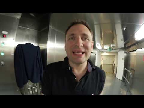 Europa 2: 450 Weine im Weinlager - hinter den Kulissen