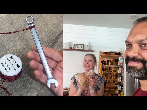 A knot for wrenches and freshness