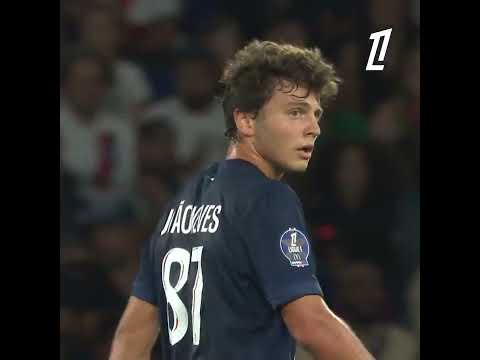 Joāo Neves amazing debut for PSG #Neves #football #ligue1