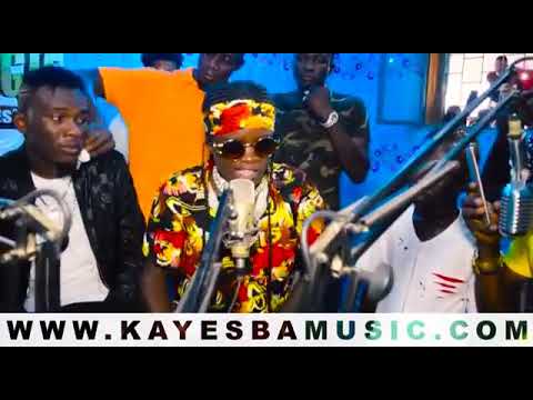 KORO LA DIVA en action de freestyle devant IBA ONE