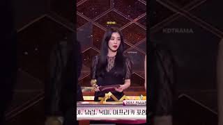 Download lagu Reaksi Idol lain saat Jin membenarkan teriakan fans dirinya memang tampan 😂 #bts mp3