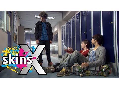 The Musketeers Attempt Effy's List - Skins