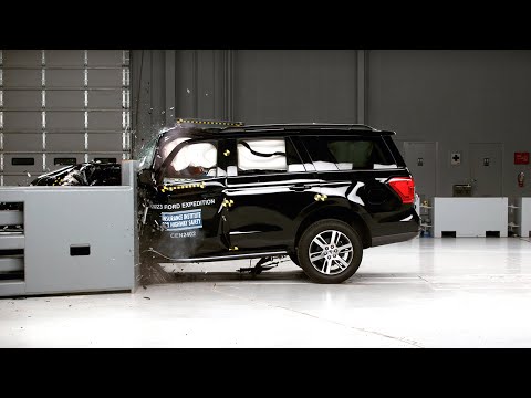 2023 Ford Expedition driver-side small overlap IIHS crash test