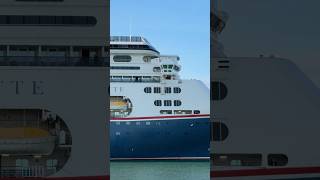 Bolette #cadiz #ship #buque #sailing #port #cruise #crucero #departure #barco #onboard #travel