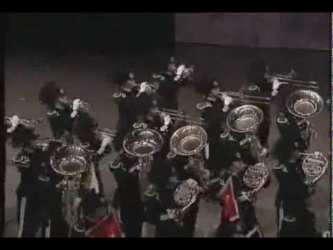 Ordem unida sem comando com banda militar