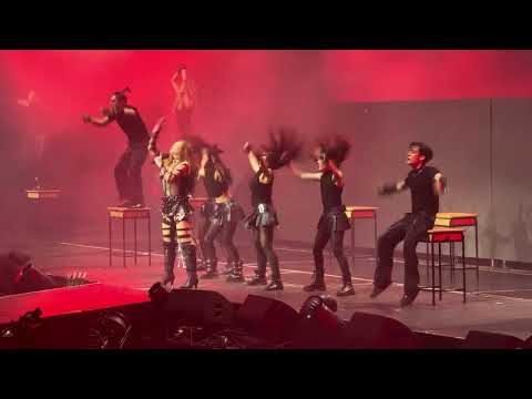 Dhoom Dhoom - ทาทา ยัง 90sx2SuperConcert #ปรากฏการณ์คู่กันมันคูณสอง