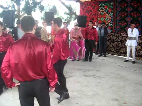 14 - Craiesti Mures - 31 iulie 2011 - Cununa spicului de grau MVI_3015.AVI