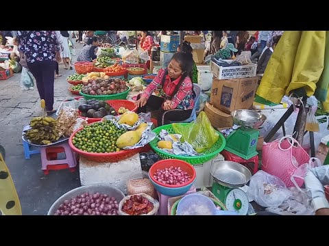 Fresh Foods And Snacks - Food View In Phnom Penh Market - Life In Market