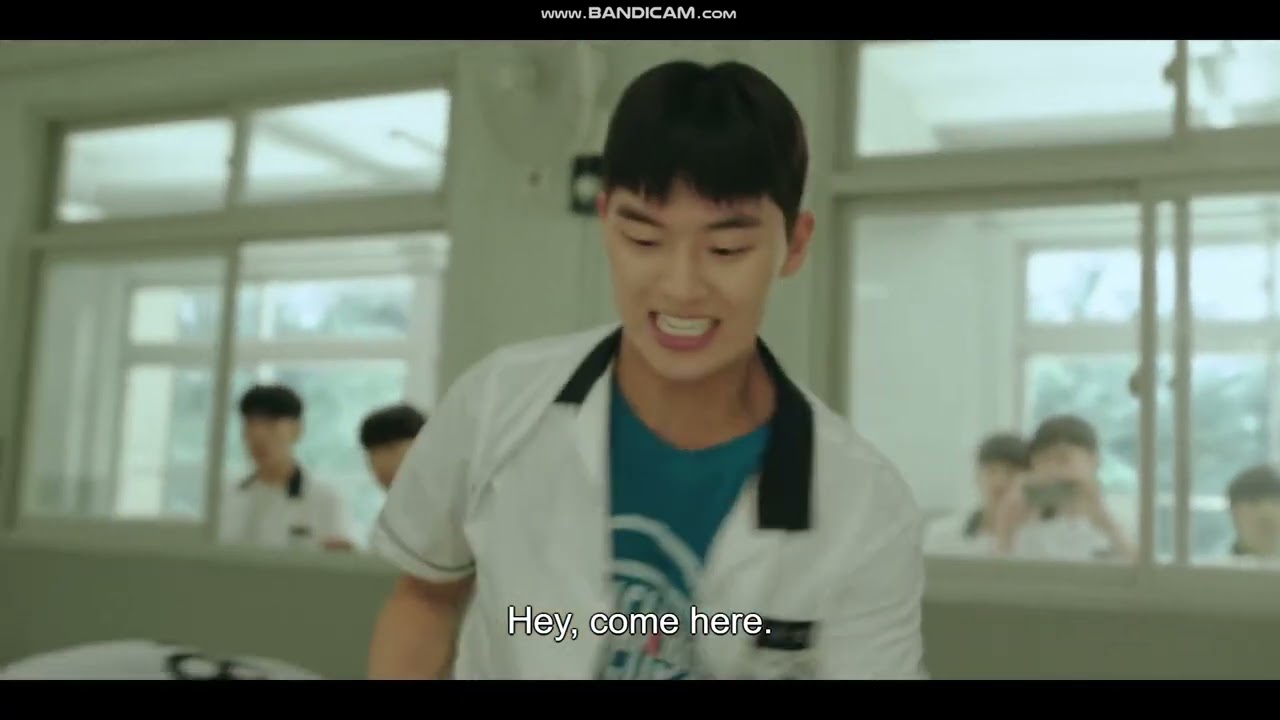 Ahn Su-ho vs. the baseball team fight in the classroom | Weak Hero Class 1 Episode 1