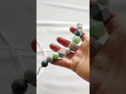 Love our #breastfeeding necklace #momlifestyle