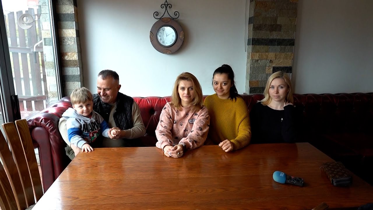 За войната в Украйна от първо лице. Катя и Надя и изборът им да потеглят за България