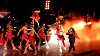 Glee Live- Bust your windows