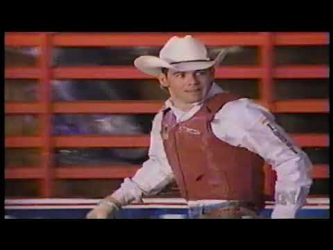 Michael Gaffney vs Hang Time - 95 PBR Paso Robles (90 pts)