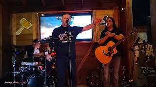 The Lost Boys performing at Tipsy Oak Arlington TX thur Nov 5 2020