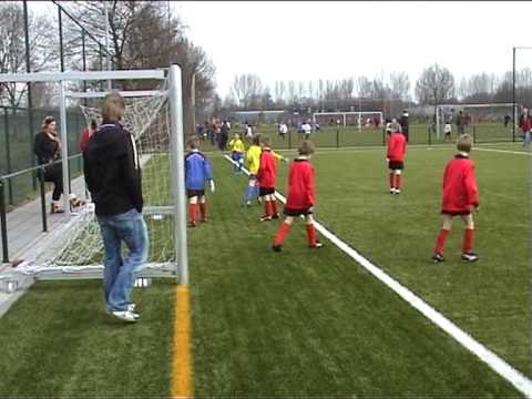 Roda'46 F4 - Hooglanderveen F3 uitslag 3-5