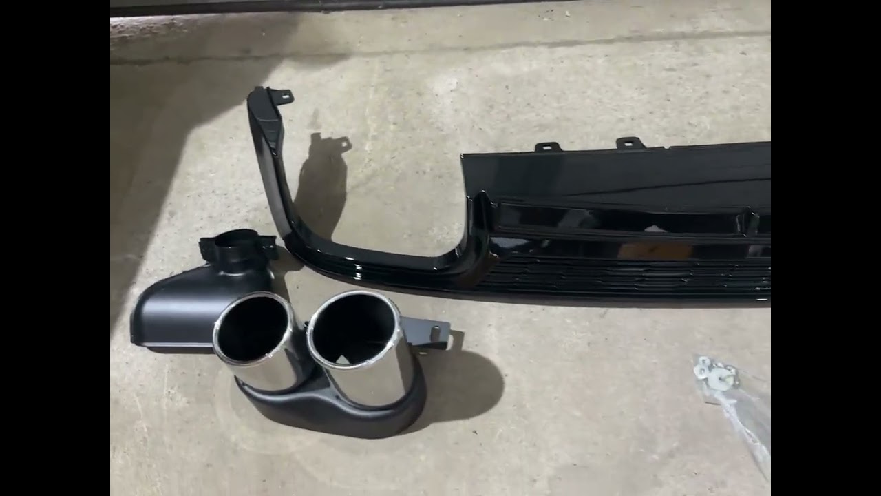 Задній дифузор з насадками S-Style (для Base) Video 1