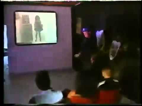 MC Miker G en Martha Wesenhagen - Don't Let The Music Stop.