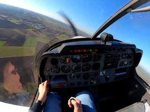 Atterrissage à Pons LFCP