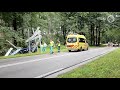 Automobilist rijdt verkeersbord aan stukken in Epe