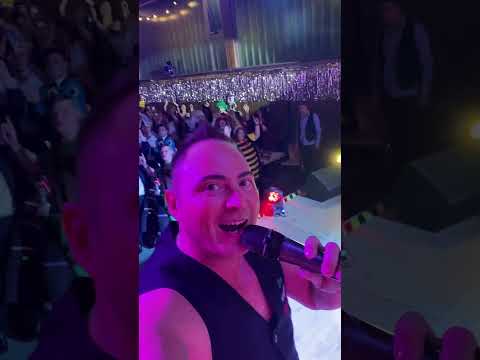 Karneval Fabio Gandolfo der singende Pizzabäcker