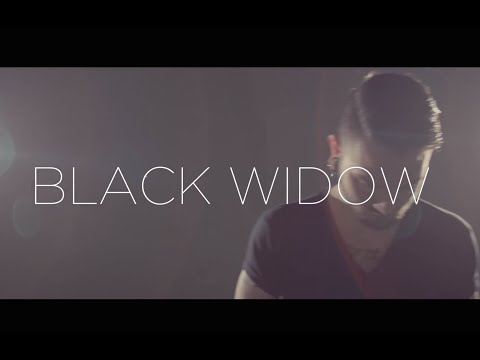 Fame On Fire - Iggy Azalea - Black Widow (Rock Cover), Feat. Twiggy