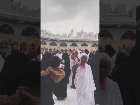 Çingiz Mustafayev Məkkəyə getdi