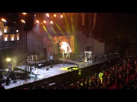 IN ARENA E VICEVERSA - Occidentali's Karma- Francesco Gabbani