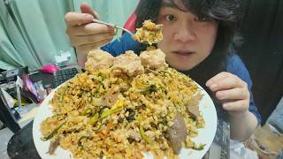2キロ越えのレベニラ高菜チャーハン唐揚げ添えいただく