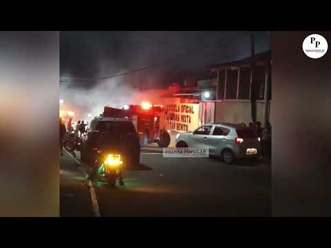 Motocicleta se incendia en la zona 3 de Mazatenango