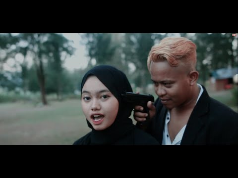 BEHIND THE SCENE - BERHENTI