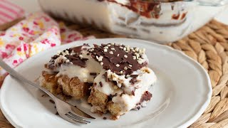 DOLCE DI BISCOTTI CON CREMA AL LATTE E CIOCCOLATO