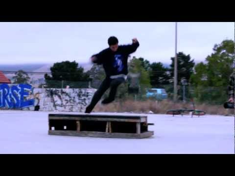 Awesome skateboard trick.