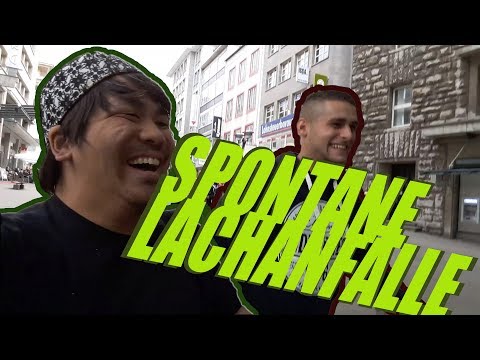 SPANTANE LACHANFÄLLE IN DER STADT