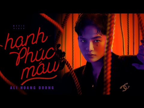 Thể hiện bởi Ali Hoàng Dương